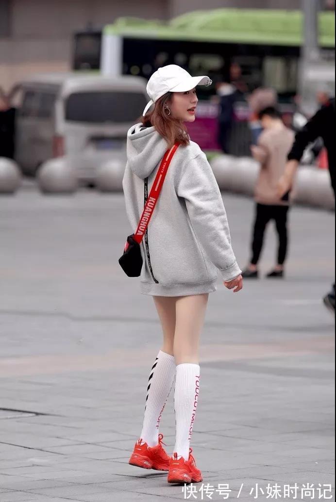 百搭 在初秋 怎么能少的了一件休闲百搭的衣服?你值得拥有