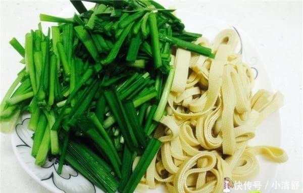  自从学会韭菜新吃法，一周吃2次，比吃肉还香，好过瘾