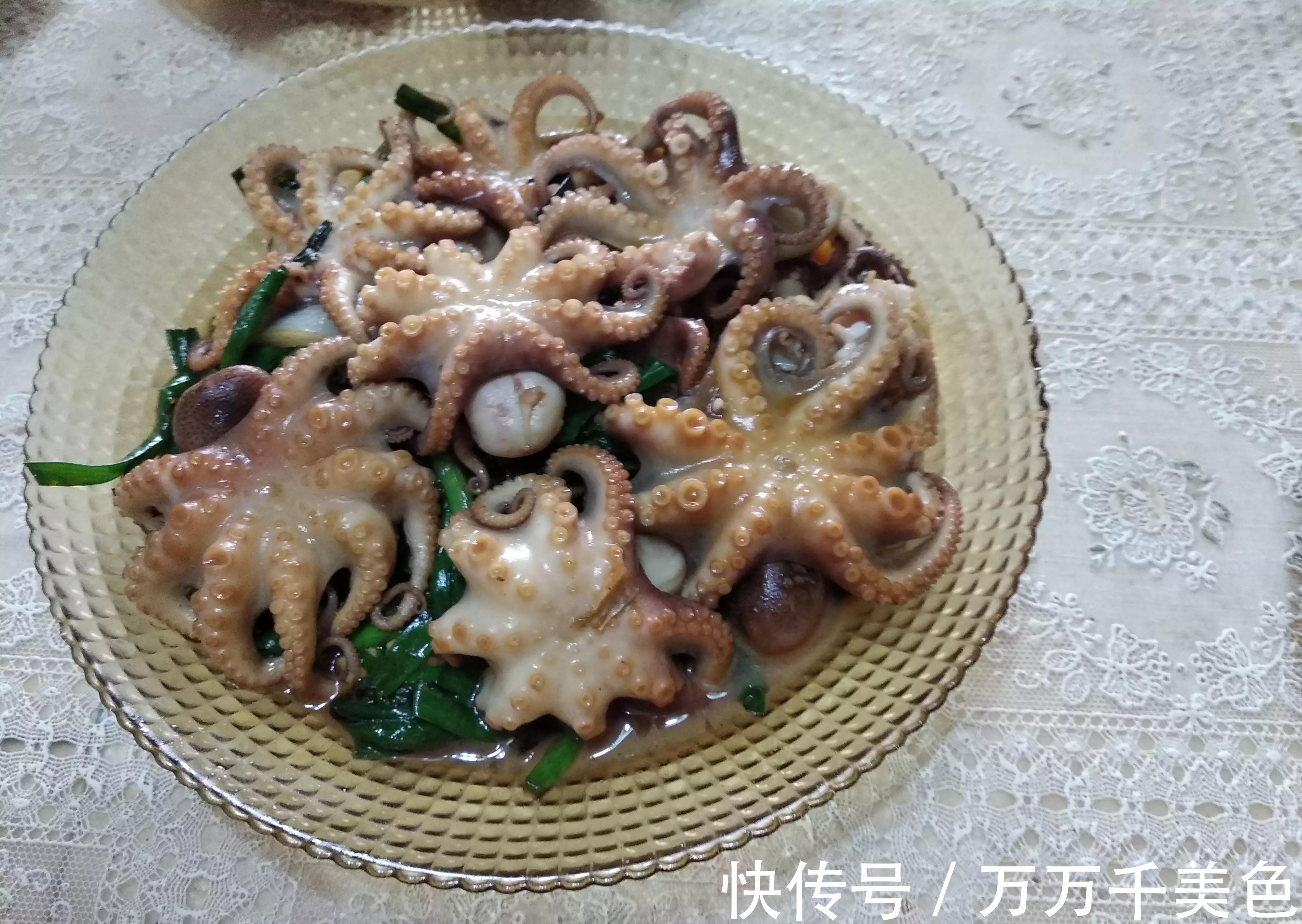 国庆家宴,媳妇忙活4个点做了8道菜,哥哥:难怪时间长,都是硬菜