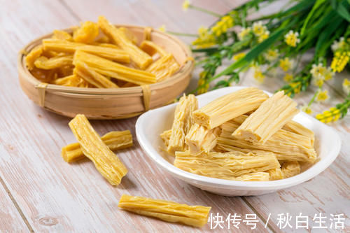 腐竹泡|泡腐竹，切记别用清水泡，教你一招，5分钟泡好，柔软筋道没硬芯