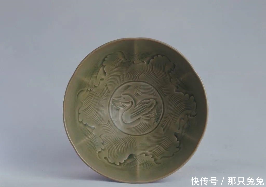 当剪纸遇上瓷器,耀州窑便开出了花