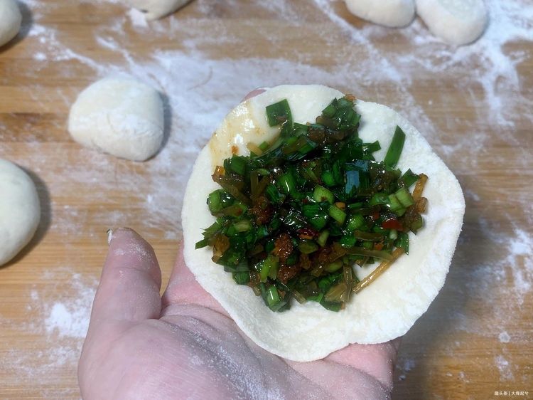 学会了可以摆摊的韭菜粉丝煎包教程，简单好学，内附馅料配方