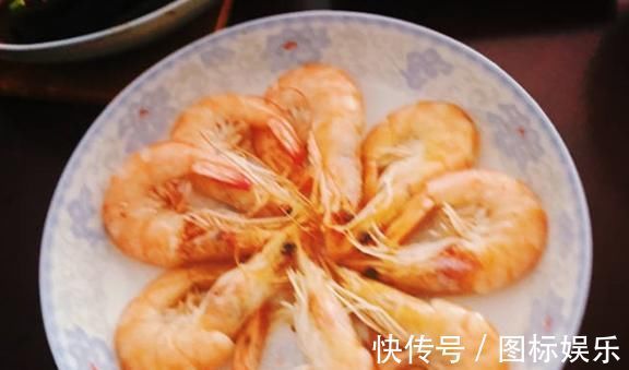 孩子|小姑子来做客，我做一桌菜招待，等哄完孩子出来一看，我怒掀桌子