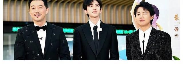 新跑男7人海報(bào)正式官宣，陣容大換血，還是沒(méi)有盼來(lái)“沙郭蔡