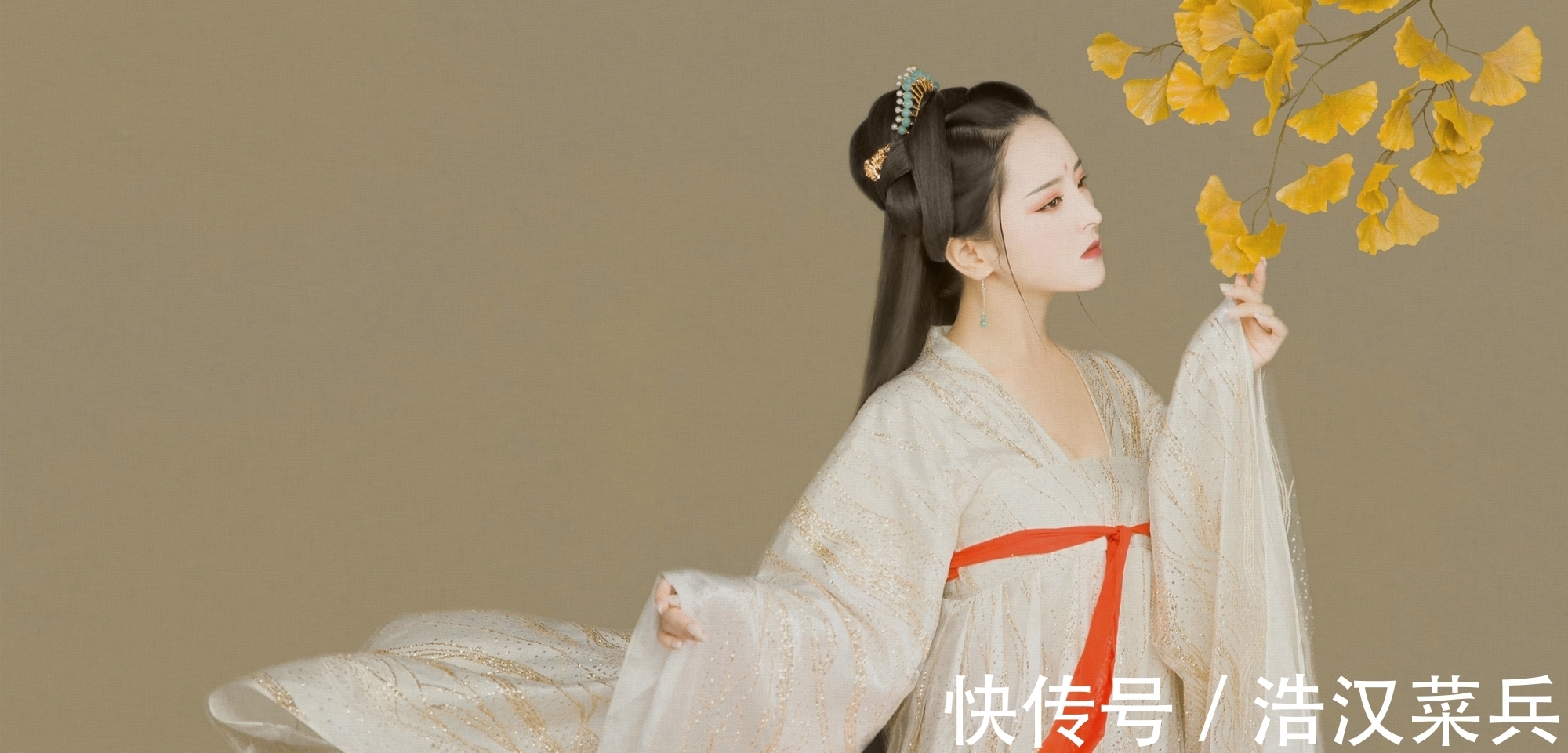 残香#谁说当代无好诗?推荐30首佳作,写尽人生悲欢,深秋情思最动人心