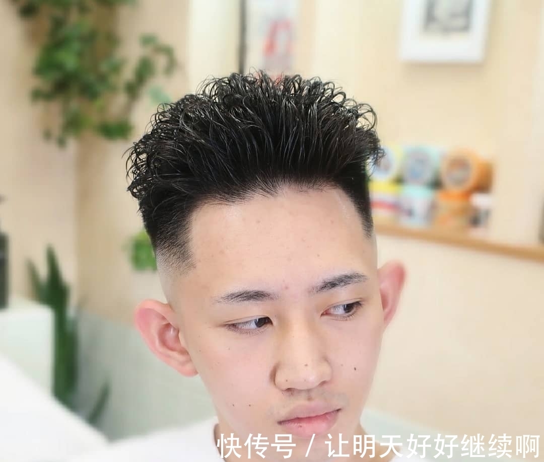 头顶|男发想帅别乱剪,有这20多款就够了,精神时尚很有型