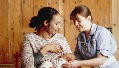 宝宝|为什么吃母乳的孩子晚上频繁醒呢?吃奶粉的孩子一觉睡到天亮?