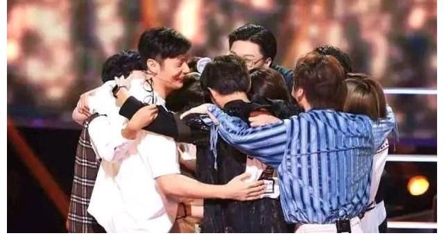 那位奪冠就被拋棄的《好聲音》總冠軍，終于在今年曝火了！