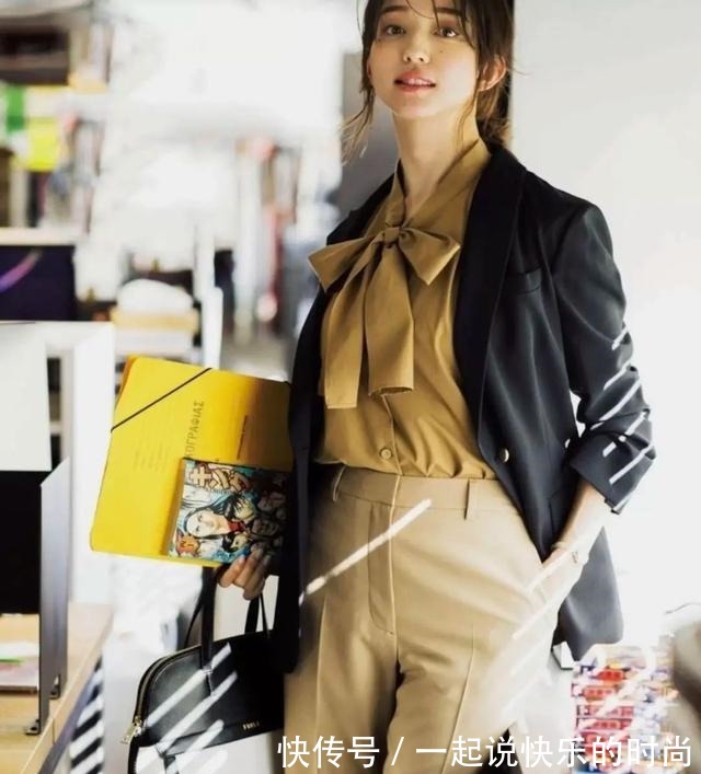 衬衣 看了日系博主的“5分钟”穿搭，出门再也不纠结，简约舒适省时间！