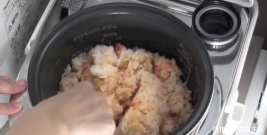 番茄|做饭时放颗番茄到电饭煲里,起锅后好吃得合不拢嘴!