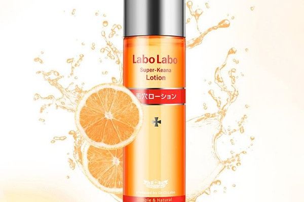 美白补水保湿爽肤水：补水保湿、改善肤色可令皮肤更白皙剔透！