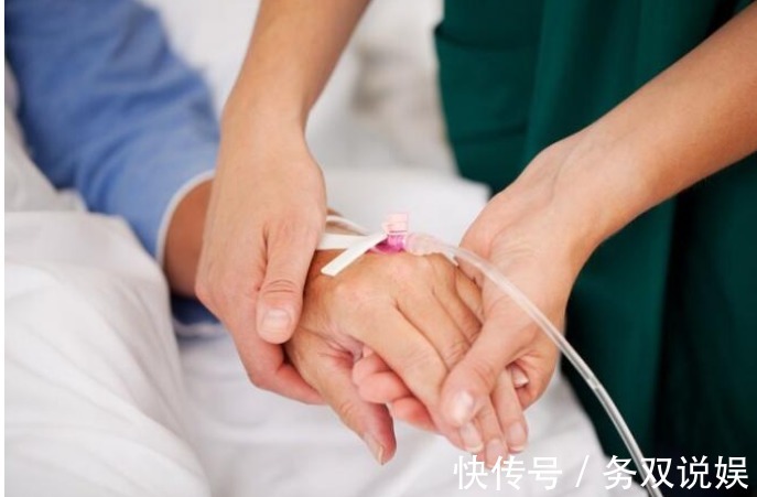 老杜|肝癌晚期拒绝手术,不化疗、打麻将、吃小吃…女儿尊重他的选择