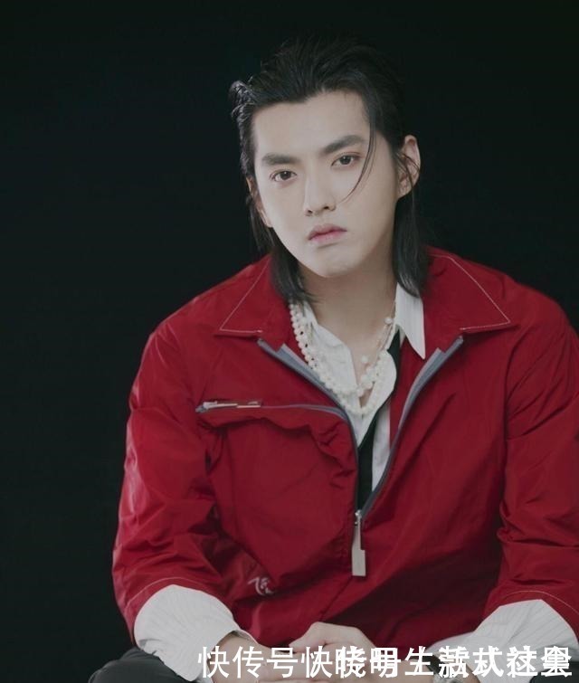 贝克汉姆|男人过了40岁,尽量别留以下5种发型,又土又显老