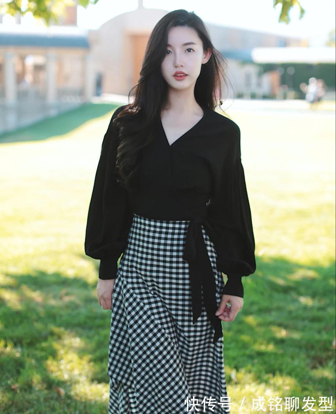 衣领|夏装单品设计重点是衣领,V字领继续霸榜,小翻领大方领备受青睐