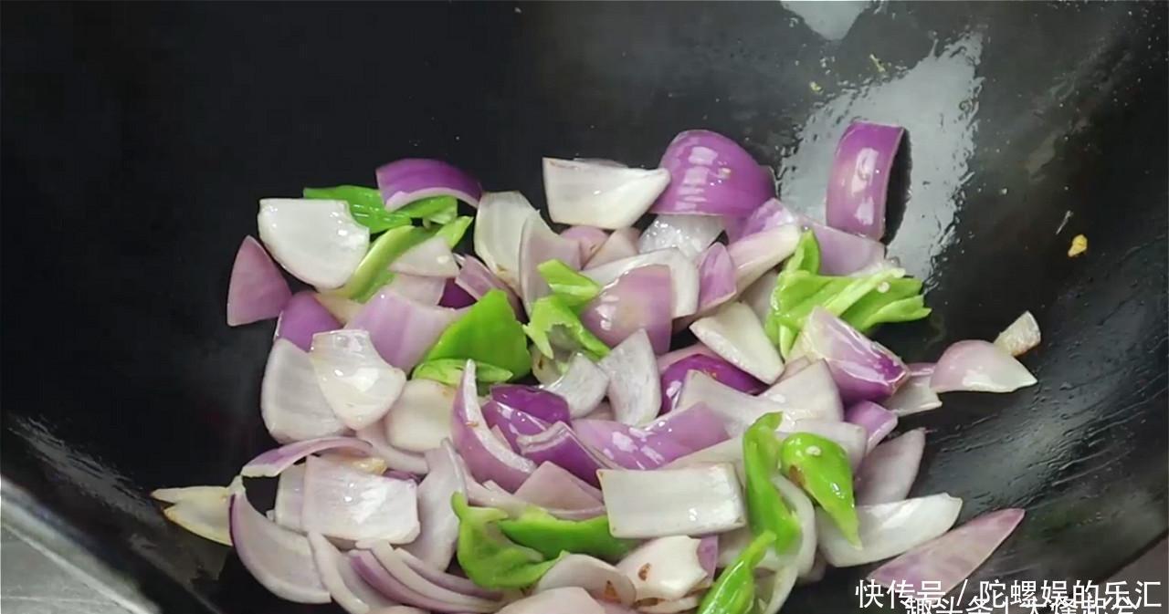 正确|洋葱炒蛋下锅顺序很重要,教你一个正确做法,鲜香开胃,营养美味