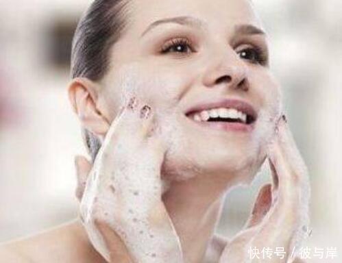 4个习惯会让你长痘留痘印,若你也有,请提早预防!