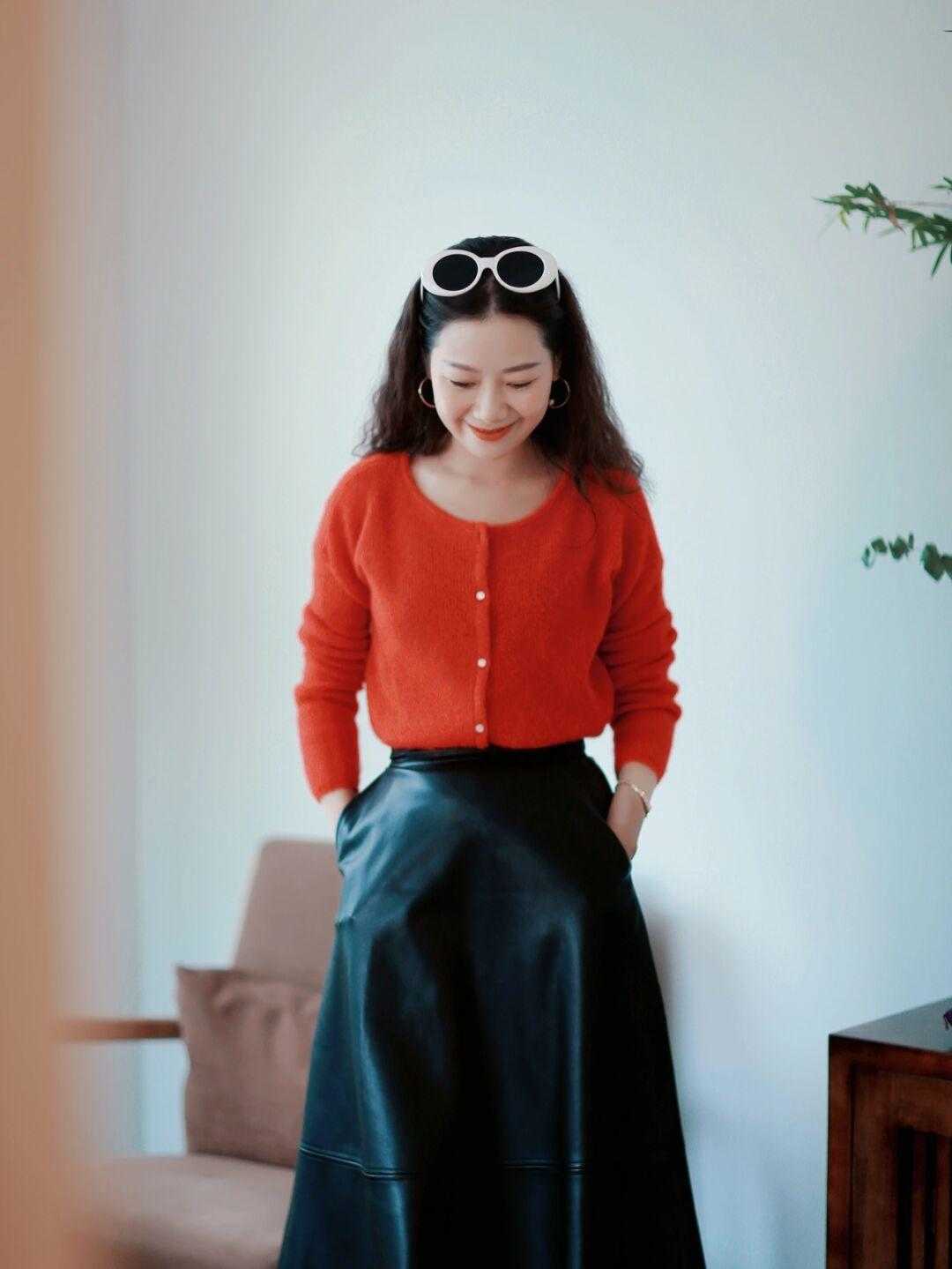 针织|快来赶个“早班车”吧!2022年的早春时尚造型,全在这里了