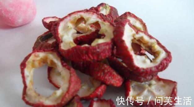 山楂|山楂加一宝泡水喝，每天一杯，排出黑臭宿便，和大肚腩说拜拜