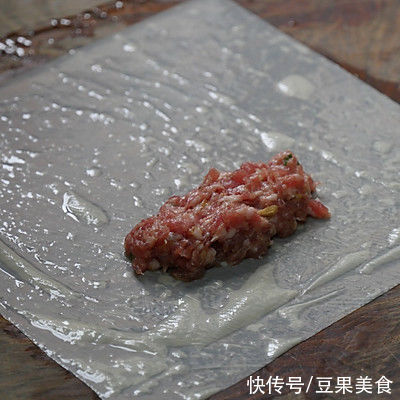 正方形|鞭炮迎春豆皮卷