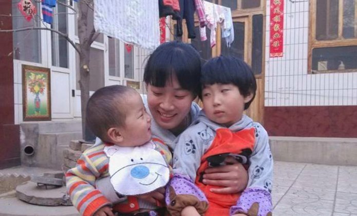 养活|29岁妈妈9年连生6个孩子，如今又怀孕，依靠丈夫3000元收入养活