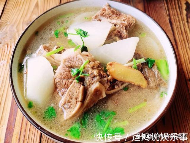 花甲汤|家常靓汤推荐：清炖牛排骨萝卜汤，豆腐菌菇花蛤汤，丝瓜煎蛋汤