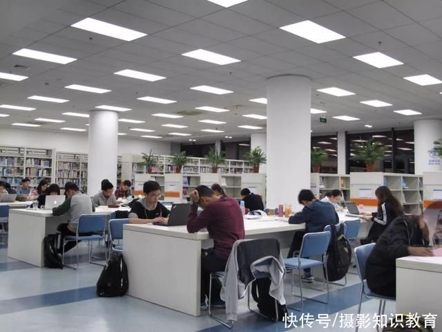 为何有大学生会花钱租“学习氛围”?理由有3点，但缺点很明显