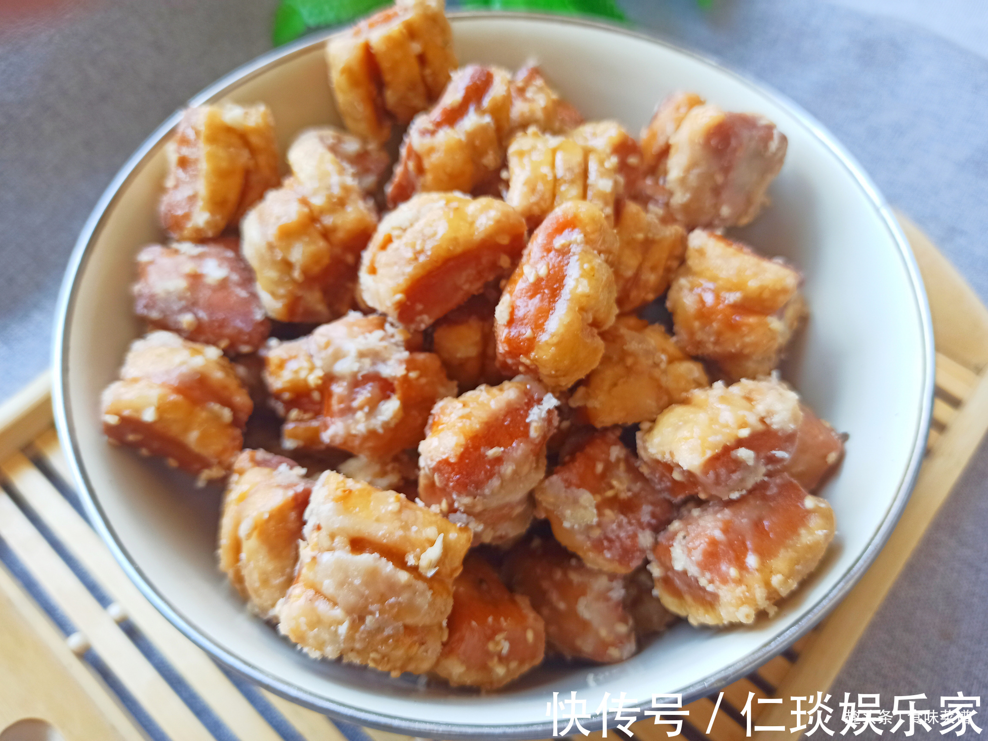 15年前最火的零食,小时最爱,不夸张地说我的蛀牙,全拜它所赐