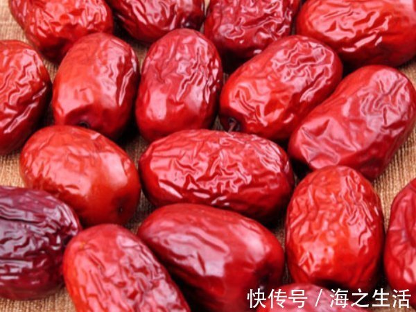 补充气血|产妇坐月子一定要吃4种食物,不仅补充气血,还产奶瘦身