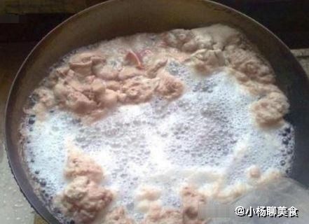 无论什么肉，越焯水越脏？40多年老厨：多加1步脏东西自己出来
