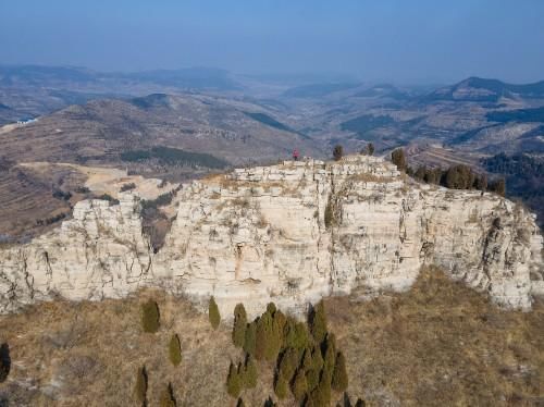老年|大年初四济南南部山区自驾游，在彩西路旁的劈山邂逅雾凇奇观