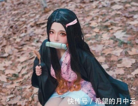 动漫|3种极端祢豆子cos，到底是女装大佬好看还是“祢豆子”好看