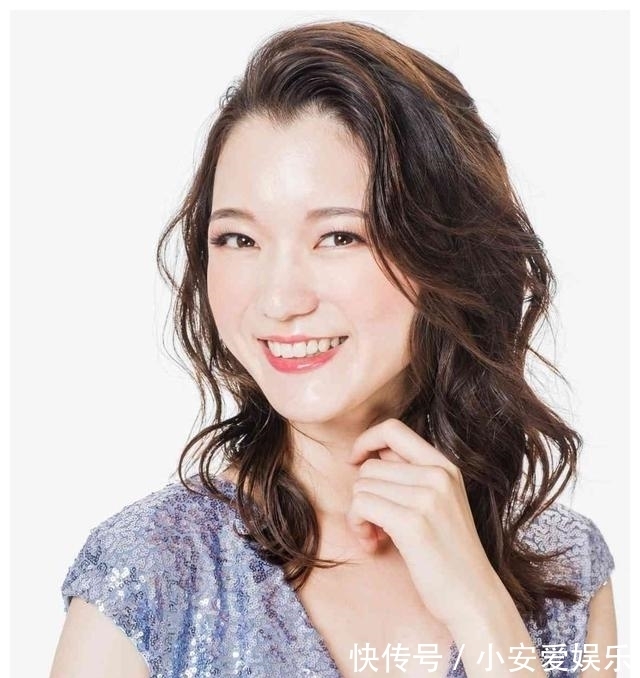 大学生|2022日本国际小姐出炉,22岁美女翻译夺冠