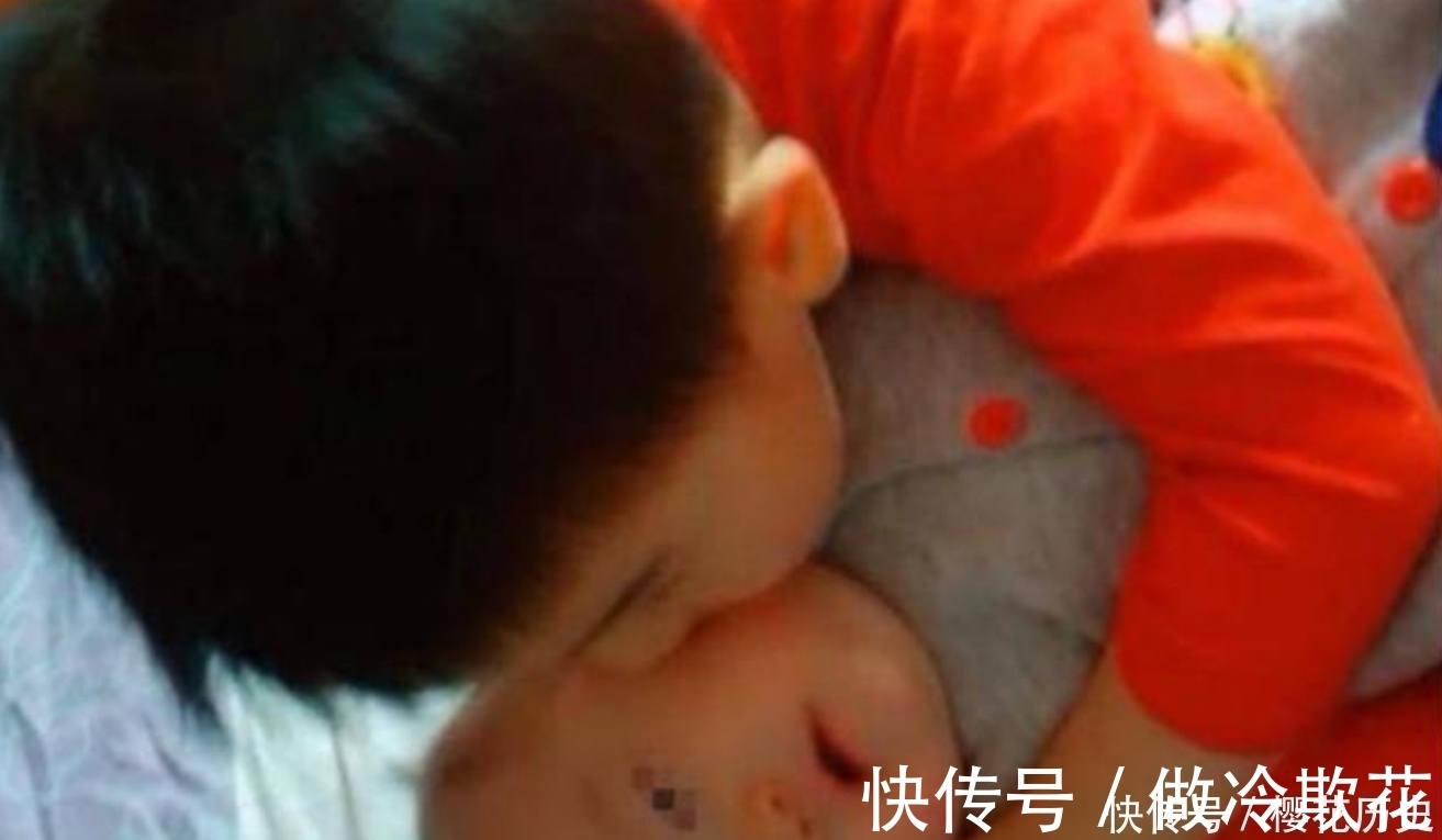 哥哥|哥哥一亲近妹妹,妹妹却莫名哭闹,妈妈掀开妹妹衣服失声痛哭