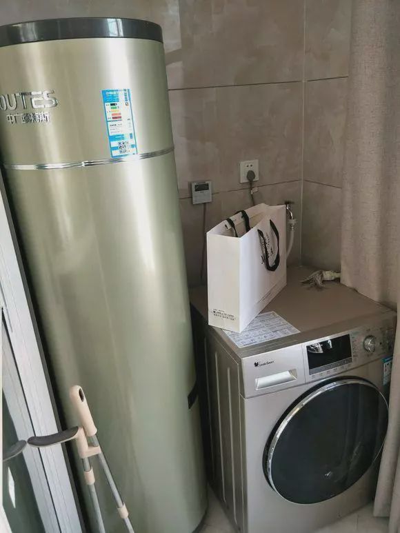 老公|老公坚持全屋贴瓷砖,一到春天,全家人恨不得去宾馆住!