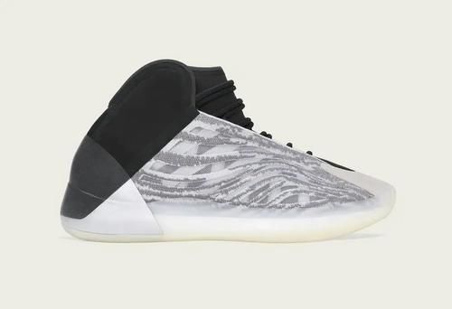 侃爷疯啦！超15款新品发售计划曝光，Yeezy月即将开启！