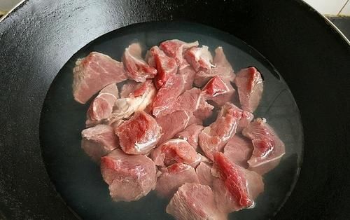 炖牛肉切记别放这种调料，加了等于毁牛肉，还有许多吃货都不懂