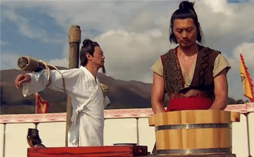 极刑|清官回乡告老，却连回家路费也凑不齐，皇帝得知后大怒：处以极刑