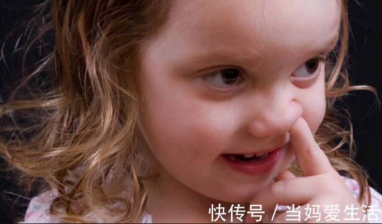 坏习惯|从小“挖鼻孔”和“从不挖”的娃, 长大啥区别? 父母别不当回事