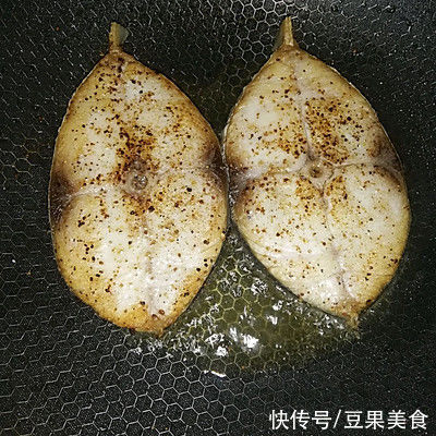 迷迭香香煎马鲛鱼