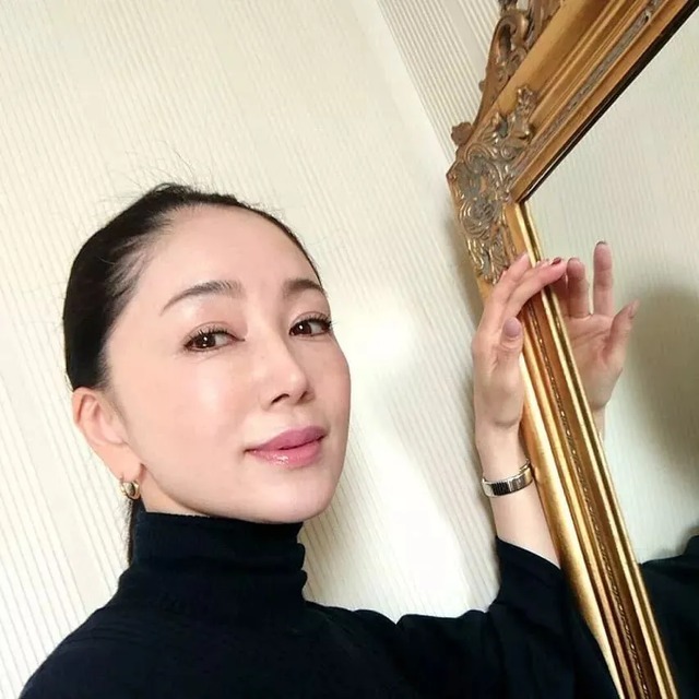 冠军 52岁阿姨获日本美魔女大赛冠军,完美身材不输少女,冻龄全靠自律