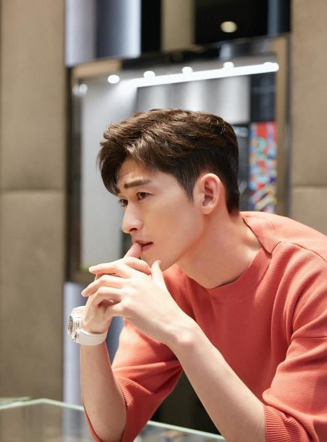 高枕无忧！张翰被曝参加爱情真人秀，搭档虞书欣？