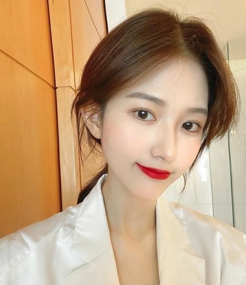 color|国产平价口红中,受欢迎的不止有完美日记,它也深受大家喜爱!