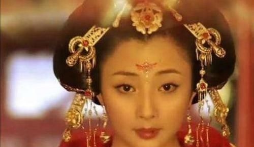 李白@杨贵妃:唐朝盛世末班车中,香消玉损的美女