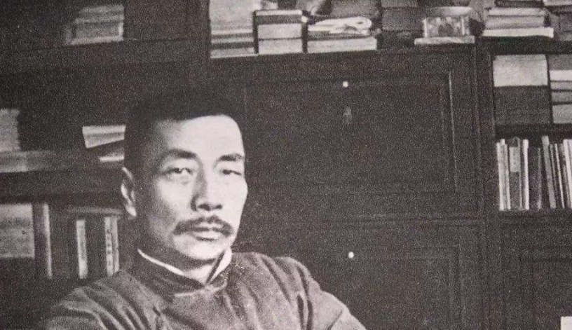 鲁迅的工资有多高一个月高达30万,名副其实的白领!