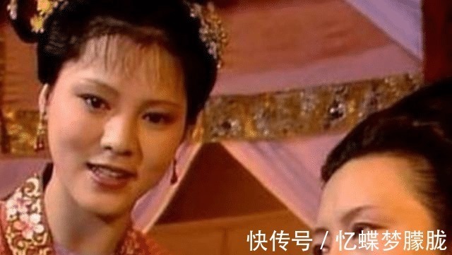 宝玉!《红楼梦》中最阴险的丫鬟,才是拆散宝玉和黛玉的真凶!