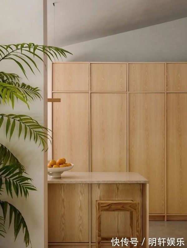 大宅|300㎡自然原木风大宅,盛开鲜花的院子,365天不出门也不嫌闷!