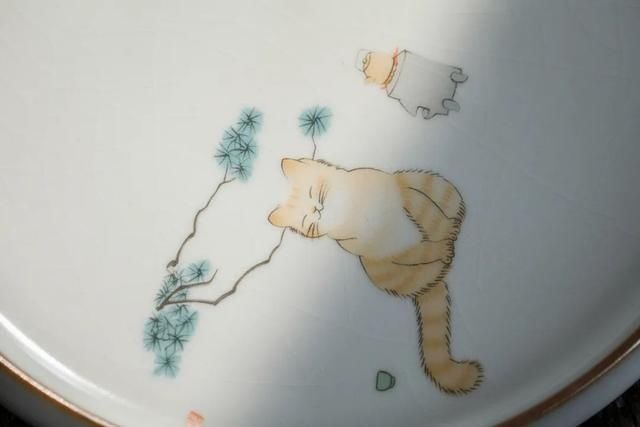 汝窑|月白汝窑干泡盘随时可以吸的喵星人,“吸猫”一族必入