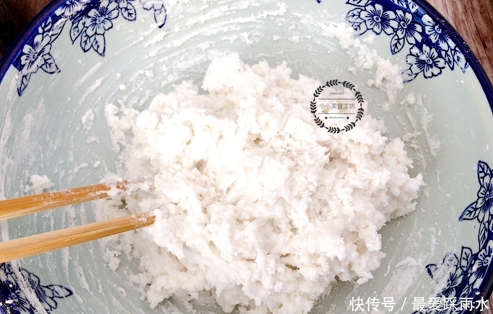 破皮|炸糖糕时,直接烫面就错了,教你正确做法,个个酥脆,空心不破皮