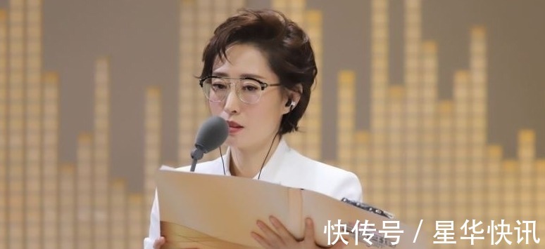 與王鷗不同,萬茜穿著簡單錄節(jié)目,原以為很樸素,站起來才懂