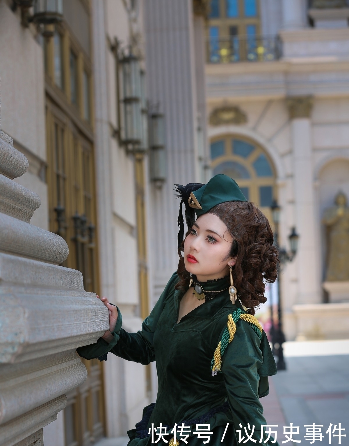 cos|《第五人格》紅夫人斯嘉麗cos，優雅高貴，舉手投足氣質盡顯！